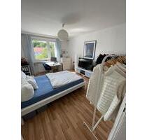 Geräumiges 15qm-WG-Zimmer in Jena mit toller Aussicht