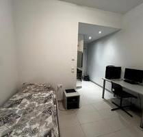 Untermiete 1 Zimmer Studio Wohnung Apartment + Balkon + Wifi - Berlin Steglitz-Zehlendorf