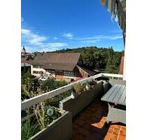 Gemütliche 3 Zimmer Dachgeschosswohnung mit Balkon in Bohlingen - Singen (Hohentwiel)