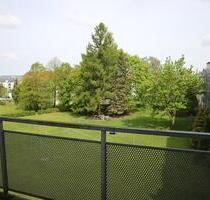 WG-tauglich - beliebt im 1. Obergeschoss mit Dusche + Balkon - Chemnitz Bernsdorf