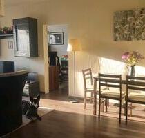 WG Zimmer zu vergeben. - 500,00 EUR Kaltmiete, ca.  73,00 m² in Jena (PLZ: 07743)