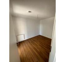 WG - Zimmer frei - 440,00 EUR Kaltmiete, ca.  64,50 m² in Leipzig (PLZ: 04317) Südost