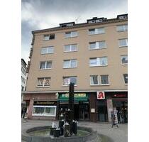 Auto? Unnötig! Mitten in der City: zentrale 4-Zimmer-Wohnung WG geeignet! (keine Zahlung über das Jobcenter) - Mülheim an der Ruhr