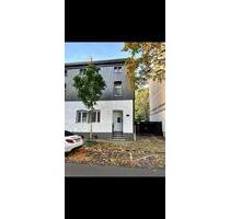 Traumhaft frisch sanierte 2 Zimmer Wohnung - Essen Stadtbezirk V