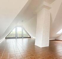 Attraktive 3-Zimmer Dachgeschosswohnung mit Loggia in Algermissen-Lühnde