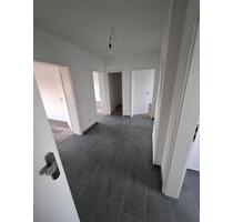 Helle drei Zimmer Wohnung zu vermieten - Leverkusen Bürrig