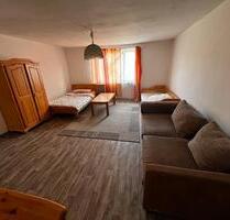 Zimmer zu vermiete - 350,00 EUR Kaltmiete, ca.  35,00 m² in Rüdersdorf bei Berlin (PLZ: 15378) Hennickendorf