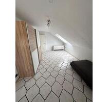 Einen Zimmer Hochheim Massenheim (510€ Kaltmiete) Bad (gemeinsam) - Hochheim am Main