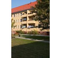 Wohngenießer aufgepasst! Schicke 3-Zimmer Wohnung in der Curiesiedlung - Magdeburg Neue Neustadt