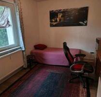 wg zimmer ab sofort verfügbar - 450,00 EUR Kaltmiete, in Hannover (PLZ: 30419) Herrenhausen-Stöcken