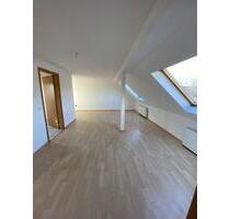 einfache 2,5-Raum-Wohnung mit geschenkter Küche und Gemeinschaftsgarten auf ca. 67 m² zu vermieten - Oberhausen Osterfeld