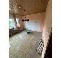 Renovierungsbedürftige 4-Zimmer Wohnung mit Terrasse - Zierenberg