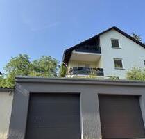 4-Zimmer-Wohnung mit 2 Küchen in Würzburg – Ideal als WG – Winterleitenweg