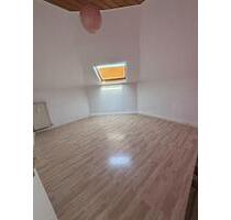 Schöne 4-Zimmer DG-Wohnung in Fischbach - Quierschied