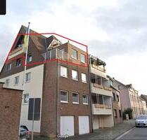 Schöne 2-Zimmer Maisonette Wohnung mit Küche in Hürth Fischenich