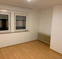 ***ZIMMER IN EINER 3-er WG*** - 340,00 EUR Kaltmiete, ca.  13,00 m² in Ansbach (PLZ: 91522)