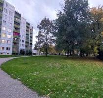 3 Zimmer Wohnung Aufzug Balkon Gäste-WC Tiefgarage 80 qm - Mönchengladbach Süd
