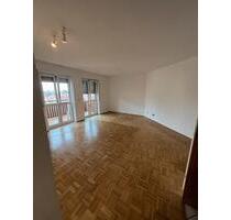 2-Zimmer Wohnung Neutraubling - 950,00 EUR Kaltmiete, ca.  57,00 m² in Neutraubling (PLZ: 93073)