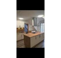 Moderne 3,5 Zimmer Dachgeschoss-Mais.-Whg in der Stadt Dingolfing