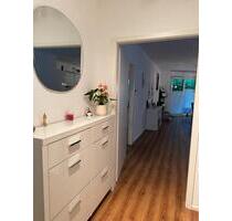 2 - Zimmer Wohnung | Terasse | TG - Stellplatz - Frechen