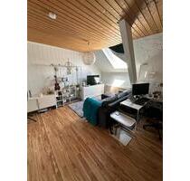2 Zimmer Dachgeschosswohnung in Eicken MG - Mönchengladbach Nord