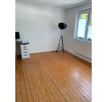 Schöne helle 3-Zimmer-Wohnung mit Hofterrasse, 2er-WG geeignet - Osnabrück Eversburg