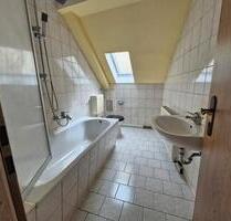Perfekt für die erste eigene Wohnung - 2 Zimmer Wohnung mit Einbauküche! - Kirchberg