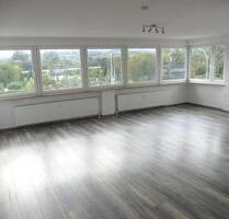 Großzügige 3 Zimmer Wohnung mit Top-Küche und Dachterrasse sofort - Braubach