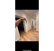 WG Zimmer in Frauen WG - 495,00 EUR Kaltmiete, in Düsseldorf (PLZ: 40210) Stadtmitte