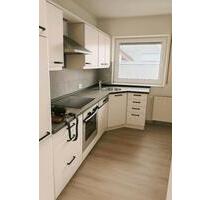 Rennovierte 2,5 Zimmer Wohnung zu vermieten - Enger
