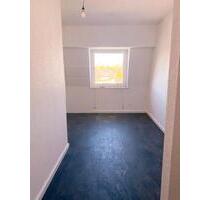1 Zimmer Wohnung mit Balkon und EKB - Düsseldorf Stadtbezirk 9