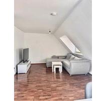 Lichtdurchflutete 3 Zimmer Dachgeschosswohnung in Hilden