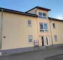 Charmante 2,5 Zimmer Wohnung mit Stellplatz - Wiesbaden Schierstein