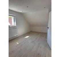 2 Zimmer DG wohnung in Untereisesheim - Heilbronn Neckargartach