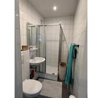 2 Zimmer Wohnung mit kleinem Balkon Oppumer Straße 106 - Krefeld Hülser Berg