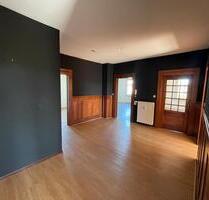 4 Zimmer Altbauwohnung zentral gelegen ab sofort zu vermieten. - Lauterbach (Hessen)