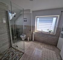 Moderne 4-Zimmer Dachgeschosswohnung mit Balkon zu vermieten - Dornstadt