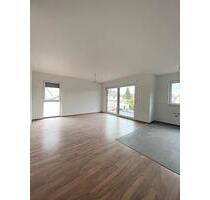 4 Zimmer Wohnung in Flörsheim! - 1.750,00 EUR Kaltmiete, ca.  108,00 m² in Flörsheim am Main (PLZ: 65439)