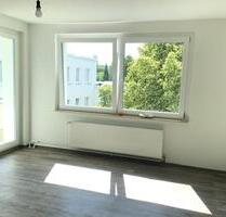 Modernisiert! 3-Zimmer Wohnung mit Balkon in gepflegter Grünanlage - Bielefeld Heepen