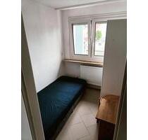 WG Zimmer zum vermieten - 330,00 EUR Kaltmiete, ca.  16,00 m² in Crailsheim (PLZ: 74564)