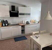 3 Zimmer Wohnung, 96qm, mit Wintergarten u. Terrasse - Kitzingen