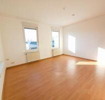 Moderne 3 Zimmer Wohnung im 2. OG bei gegenüber EWS Arenea - Göppingen