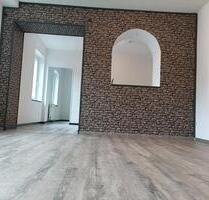 3,5 Zimmer OG-Wohnung*renoviert*inkl. Lagerraum mit Sektionaltor* - Horn-Bad Meinberg