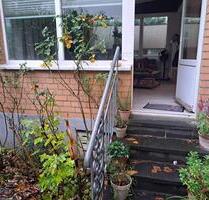 EG-3-zi.Wg m. Terrasse in Altbauvilla am Rhein befristet bis 6-28 - Köln Porz