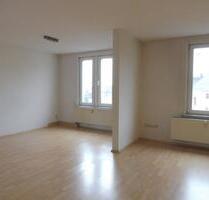 4 helle Zimmer warten auf Sie mit EBK, großem Bad und Garten - Greiz