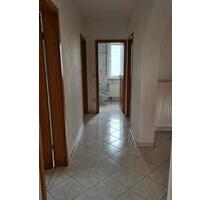 4 Zimmer Wohnung in BISSINGEN - 700,00 EUR Kaltmiete, ca.  120,00 m² in Dillingen an der Donau (PLZ: 89407)