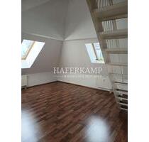 ... Nichts von der Stange! Große Galeriewohnung in Dresden Klotzsche.