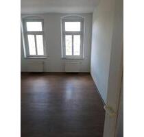 2 Zimmer Wohnung mit Balkon - 295,00 EUR Kaltmiete, ca.  64,00 m² in Riesa (PLZ: 01589)