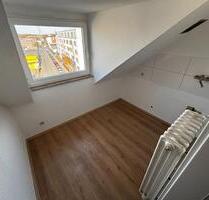 Sanierte 2,5 Zimmer DHG in Zentral Essen frei ab sofort oder 1Mai