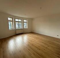 Geräumige 2 Zimmer Wohnung in zentraler Lage - Burkhardtsdorf